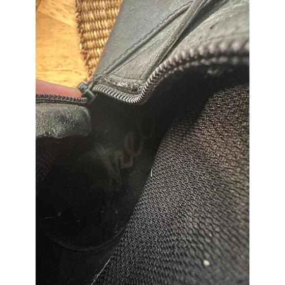 Women’s size 7.5 zip up boots - Picture 10 of 10